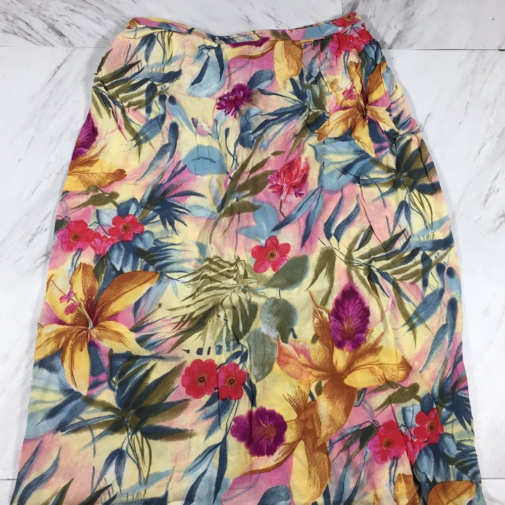 ⭐️ L S.A.DESIGNS FLORAL PRINT LONG SKIRT